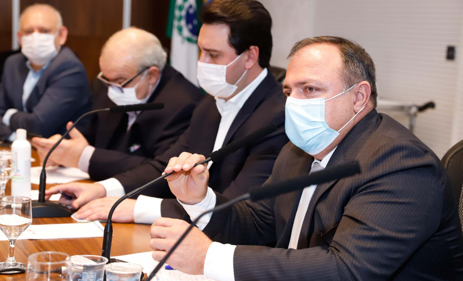 Governador Carlos Massa Ratinho Junior, recebe o ministro interino Eduardo Pazuello.