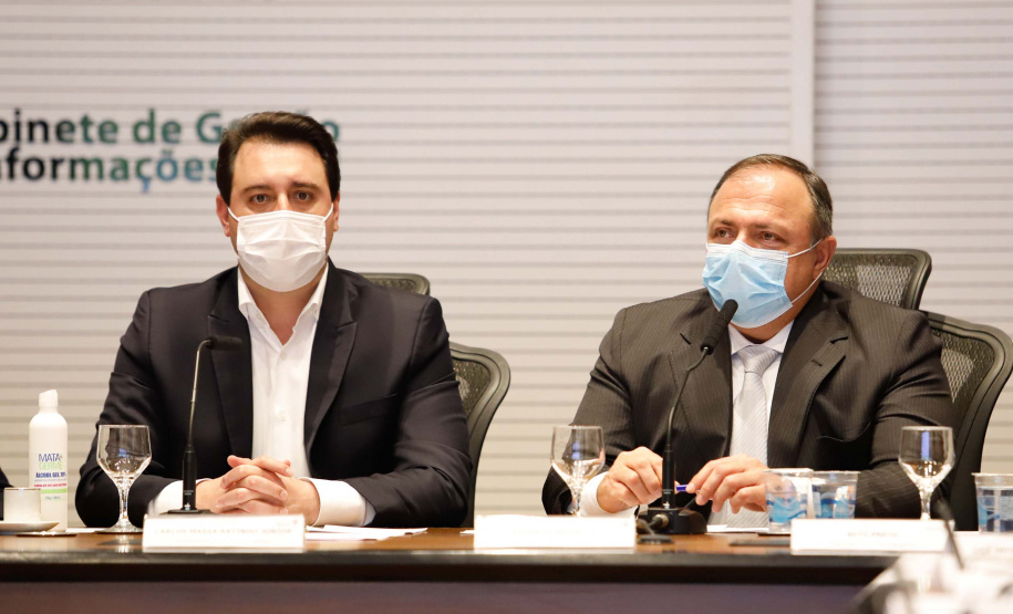 Governador Carlos Massa Ratinho Junior, recebe o ministro interino Eduardo Pazuello.