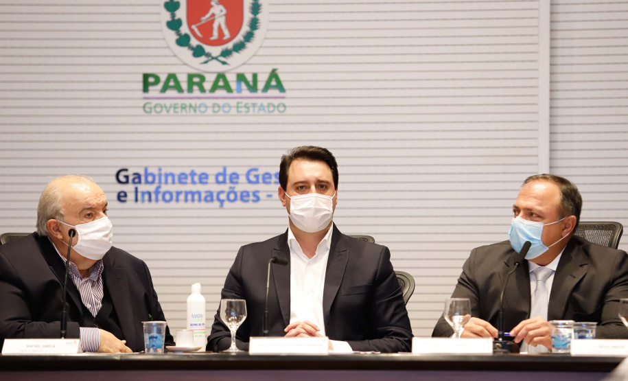 Governador Carlos Massa Ratinho Junior, recebe o ministro interino Eduardo Pazuello.