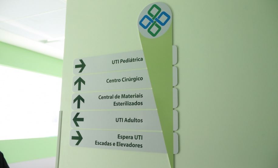 Hosp Guarapuava Em fase final de construção, o Hospital Regional de Guarapuava será destinado exclusivamente para o tratamento de pacientes da Covid-19 por meio do Sistema Único de Saúde (SUS). Após a pandemia, a estrutura de Guarapuava atuará como referência para Urgência e Emergência.Foto: Geraldo Bubniak/AEN