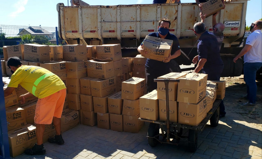 Porto faz segunda entrega de cestas às comunidades das ilhas
.Foto:Pierpaolo Nota