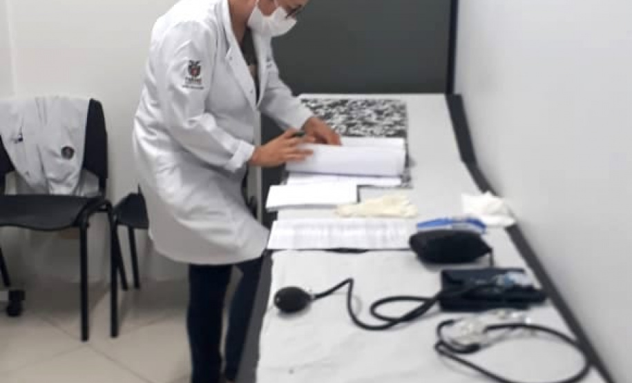 O Programa de Apoio Institucional para Ações de Prevenção e Cuidados diante da Pandemia do Novo Coronavírus abriu 1.064 vagas para contratação de bolsistas e investimento de R$ 8 milhões. Profissionais de saúde e estudantes de diferentes cursos foram selecionados por meio de edital. Até agora, cerca de 700 bolsistas já estão contratados e trabalhando em diversas frentes, entre elas delegacias e unidades prisionais.
Foto: Depen