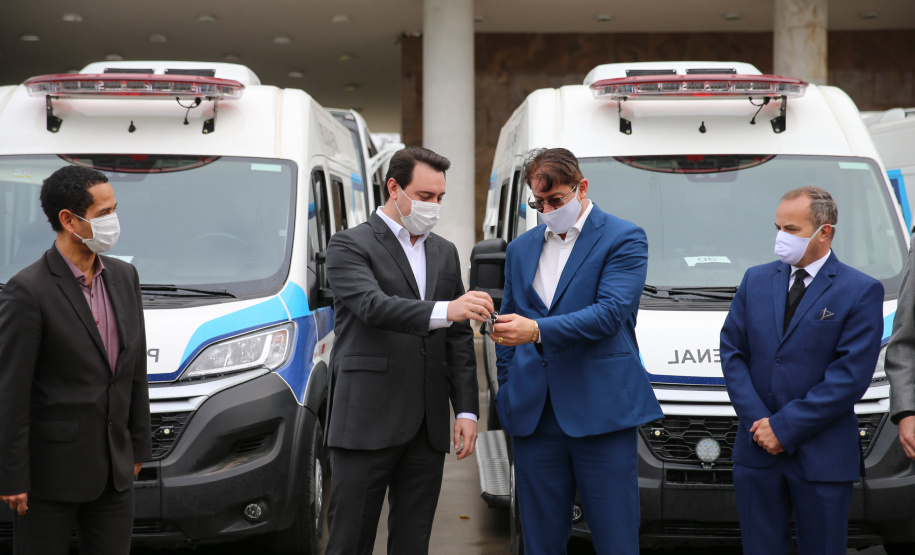 O Governador Carlos Massa Ratinho Junior entrega nesta quarta-feira (29/07), viaturas para o Departamento Penitenciário do Paraná (Depen) no Palácio Iguaçu.  Curitiba, 29/07/2020 - Foto: Geraldo Bubniak/AEN