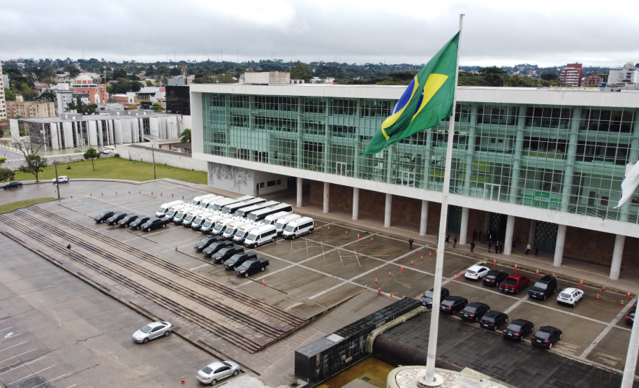 O Governador Carlos Massa Ratinho Junior entrega nesta quarta-feira (29/07), viaturas para o Departamento Penitenciário do Paraná (Depen) no Palácio Iguaçu.  Curitiba, 29/07/2020 - Foto: Geraldo Bubniak/AEN