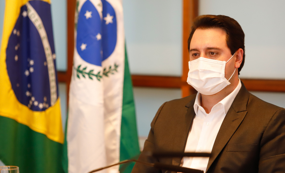 O novo Anel de Integração foi pauta de mais um encontro virtual, realizado nesta quinta-feira (30), entre o governador Carlos Massa Ratinho Junior, o ministro da Infraestrutura, Tarcísio Gomes de Freitas, e a bancada federal paranaense. Estado e a União seguem discutindo lotes, obras e a modelagem da nova concessão de rodovias que cortam o Paraná.