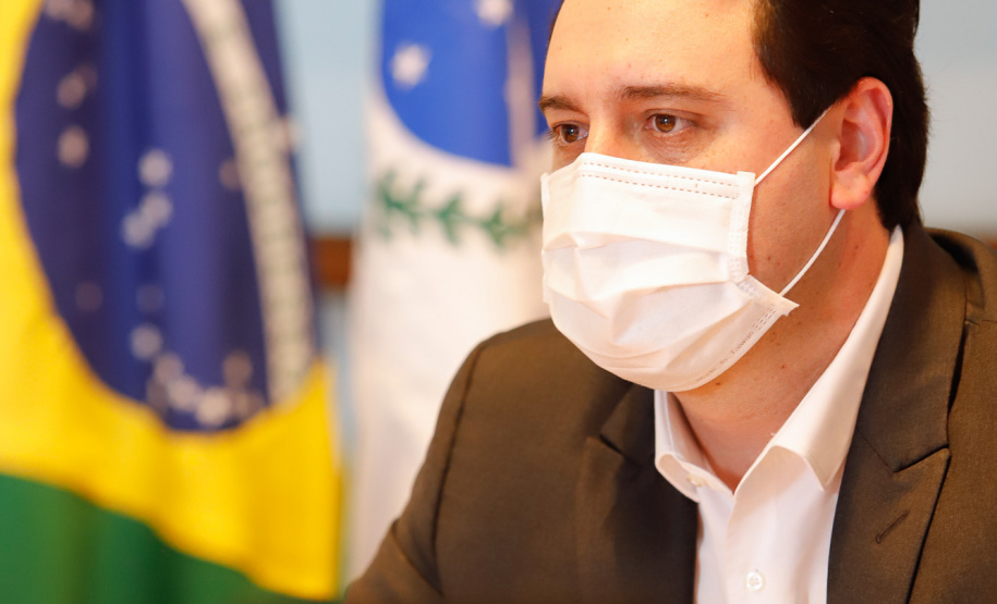 O novo Anel de Integração foi pauta de mais um encontro virtual, realizado nesta quinta-feira (30), entre o governador Carlos Massa Ratinho Junior, o ministro da Infraestrutura, Tarcísio Gomes de Freitas, e a bancada federal paranaense. Estado e a União seguem discutindo lotes, obras e a modelagem da nova concessão de rodovias que cortam o Paraná.