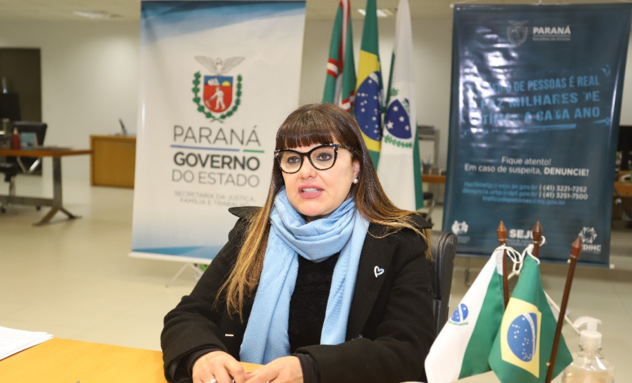 A Secretaria da Justiça, Família e Trabalho do Paraná transmitiu nesta quinta-feira, uma “Live” apresentando o 4º Seminário de Enfrentamento ao Tráfico de Pessoas. FOTO:SEJUF