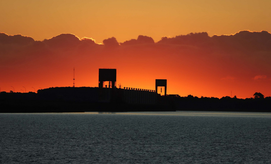 04/2019 - Foz do Iguaçu - Catamaran - Lago de Itaipu.  Foto: José Fernando Ogura/AEN