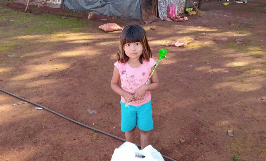 O Governo do Paraná, através da Secretaria da Justiça, Família e Trabalho, realizou a entrega de 3.441 cestas básicas para as escolas que atendem os indígenas, quilombolas e comunidades tradicionais da regional de Pato Branco, sudoeste do Paraná. Foto: SEJUF