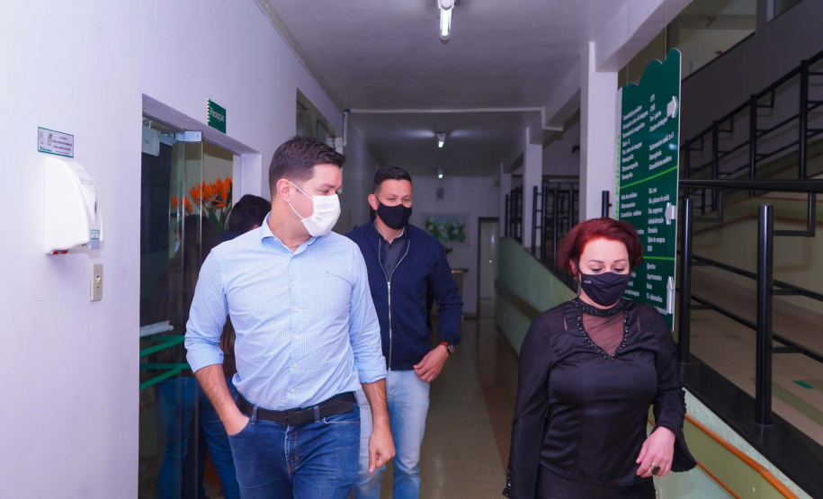 Principal artéria do Sudoeste, a PR-280 entrará em obras de revitalização, com nova pavimentação e terceiras faixas, ainda este ano, dentro do Programa de Revitalização da Segurança Viária do DER. O anúncio foi feito pelo chefe da Casa Civil, Guto Silva, nesta terça-feira (04), durante evento de entrega de respiradores em Palmas.   Foto: Guilherme Flores/Casa Civil