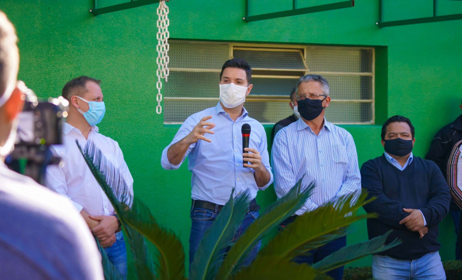 Principal artéria do Sudoeste, a PR-280 entrará em obras de revitalização, com nova pavimentação e terceiras faixas, ainda este ano, dentro do Programa de Revitalização da Segurança Viária do DER. O anúncio foi feito pelo chefe da Casa Civil, Guto Silva, nesta terça-feira (04), durante evento de entrega de respiradores em Palmas.   Foto: Guilherme Flores/Casa Civil