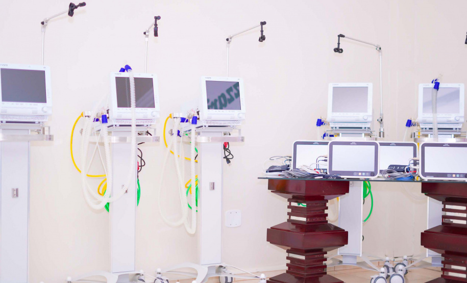 Principal artéria do Sudoeste, a PR-280 entrará em obras de revitalização, com nova pavimentação e terceiras faixas, ainda este ano, dentro do Programa de Revitalização da Segurança Viária do DER. O anúncio foi feito pelo chefe da Casa Civil, Guto Silva, nesta terça-feira (04), durante evento de entrega de respiradores em Palmas.   Foto: Guilherme Flores/Casa Civil