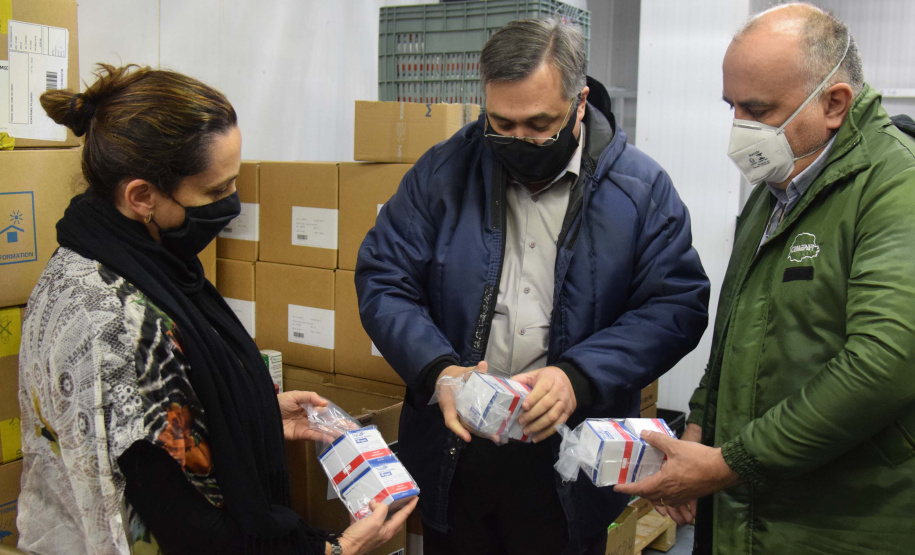Paraná recebe quase 100 mil ampolas de medicamentos para entubação
. Foto: Américo Antonio/SESA