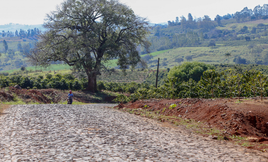 Governo renova artérias de escoamento da safra em Ivaiporã. Foto: Gilson Abreu/AEN