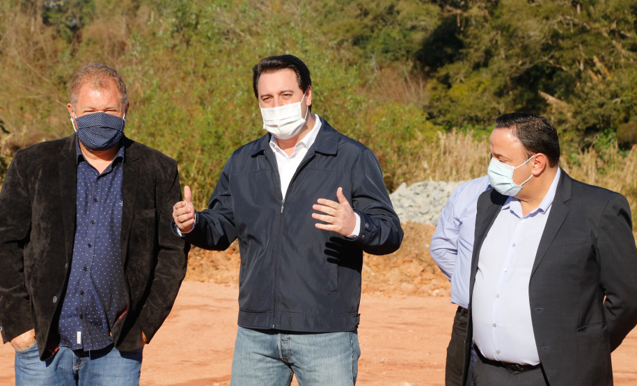 O governador Carlos Massa Ratinho Junior entregou nesta quinta-feira (06) a nova Avenida Zeferino Casagrande, a mais importante via de Campo Magro, na Região Metropolitana de Curitiba.