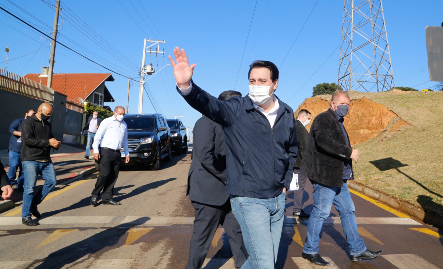 O governador Carlos Massa Ratinho Junior entregou nesta quinta-feira (06) a nova Avenida Zeferino Casagrande, a mais importante via de Campo Magro, na Região Metropolitana de Curitiba.