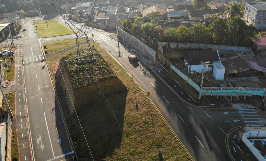 O governador Carlos Massa Ratinho Junior entregou nesta quinta-feira (06) a nova Avenida Zeferino Casagrande, a mais importante via de Campo Magro, na Região Metropolitana de Curitiba.