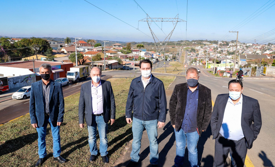 O governador Carlos Massa Ratinho Junior entregou nesta quinta-feira (06) a nova Avenida Zeferino Casagrande, a mais importante via de Campo Magro, na Região Metropolitana de Curitiba.