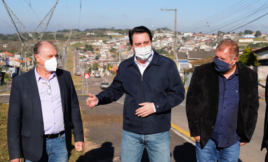 O governador Carlos Massa Ratinho Junior entregou nesta quinta-feira (06) a nova Avenida Zeferino Casagrande, a mais importante via de Campo Magro, na Região Metropolitana de Curitiba.