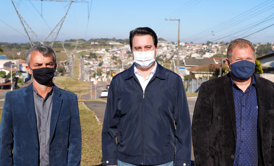 O governador Carlos Massa Ratinho Junior entregou nesta quinta-feira (06) a nova Avenida Zeferino Casagrande, a mais importante via de Campo Magro, na Região Metropolitana de Curitiba.