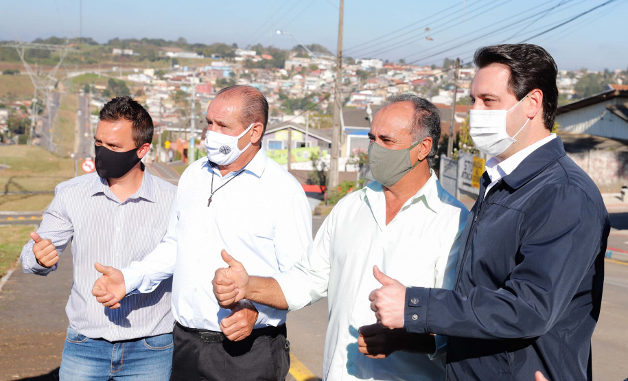 O governador Carlos Massa Ratinho Junior entregou nesta quinta-feira (06) a nova Avenida Zeferino Casagrande, a mais importante via de Campo Magro, na Região Metropolitana de Curitiba.