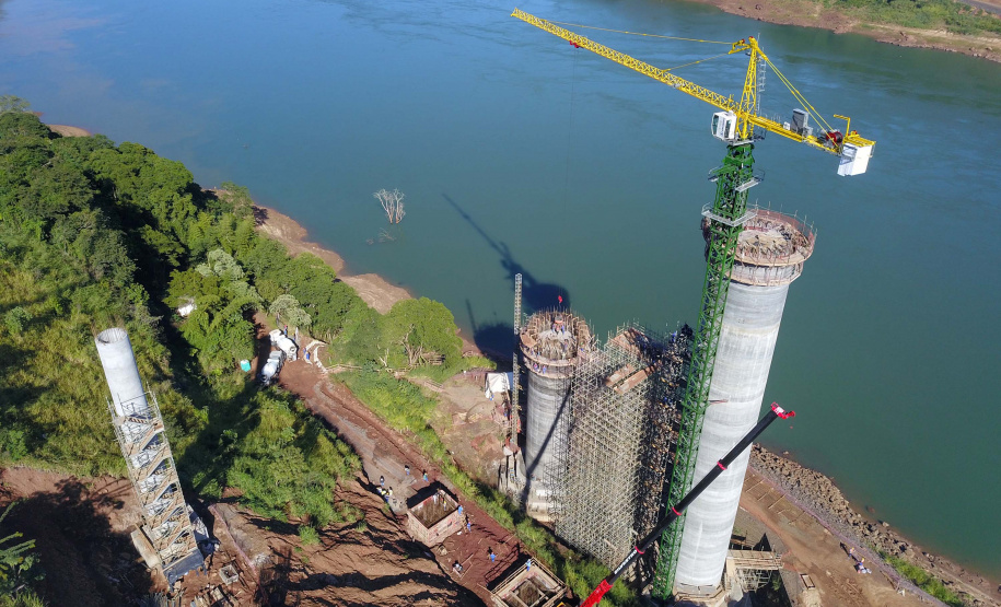 Governador destaca evolução das obras na Ponte da Integração