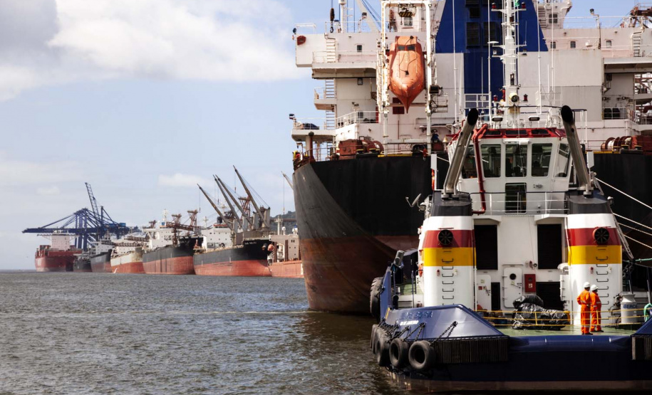 Portos do Paraná firma colaboração inédita com Fundación Valenciaport