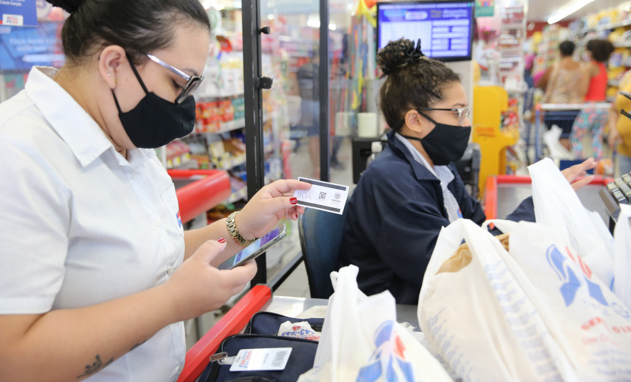 Cartão Comida Boa movimentou R$ 113 milhões no comércio do PR
-  Foto: Geraldo Bubniak/AEN