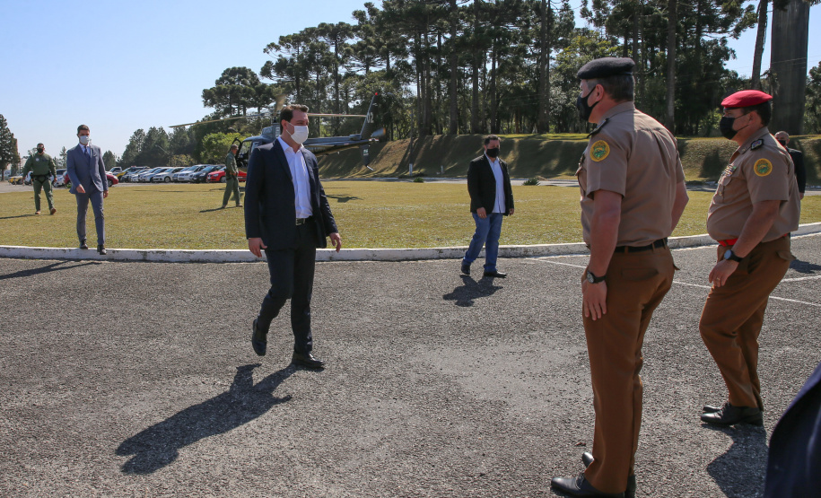 O Governador Carlos Massa Ratinho Junior entrega nesta segunda-feira (10/08), a reforma, melhorias e ampliacao da Academia Policial Militar do Guatupê - bloco 3 e novas  viaturas.  Curitiba, 10/08/2020 - Foto: Geraldo Bubniak/AEN