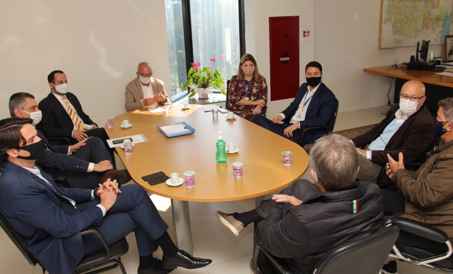 Após 20 dias de paralisação e tratativas, a Renault Brasil e as centrais sindicais chegaram a um acordo, uma proposta para adequação necessária com os colaboradores e a montadora