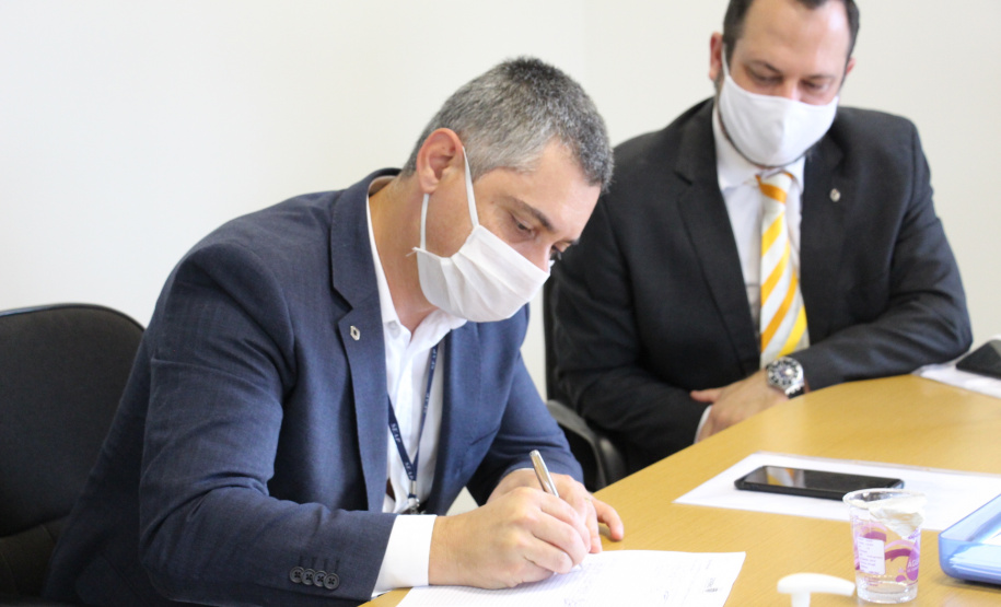 Após 20 dias de paralisação e tratativas, a Renault Brasil e as centrais sindicais chegaram a um acordo, uma proposta para adequação necessária com os colaboradores e a montadora