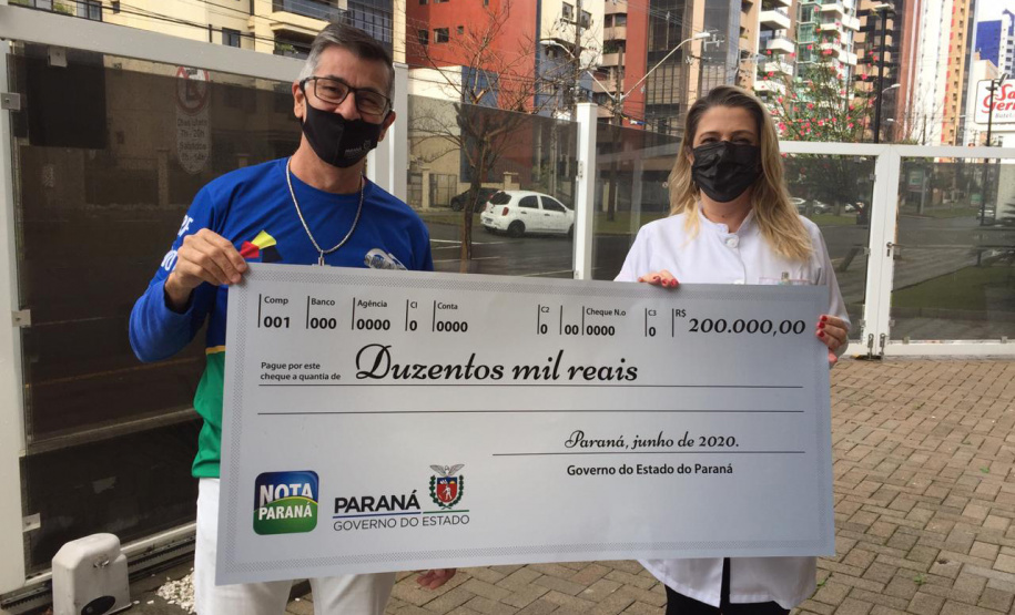 Emoção e surpresa marcam premiação do Nota Paraná. Foto:SEFA