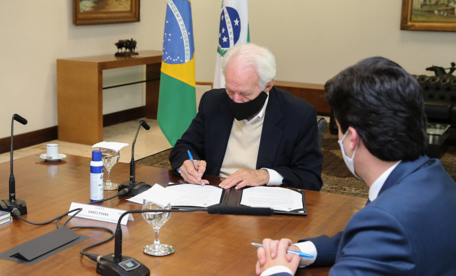 Ferroeste O vice governador Darci Piana participa nesta quarta-feira (19) da video-conferencia de assinatura do termo de cooperacao da Nova Ferroeste. Curitiba, 19/08/2020 - Foto: Geraldo Bubniak/AEN