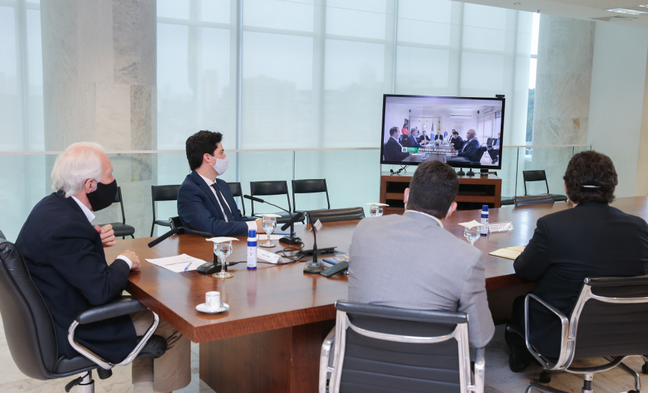 Ferroeste O vice governador Darci Piana participa nesta quarta-feira (19) da video-conferencia de assinatura do termo de cooperacao da Nova Ferroeste. Curitiba, 19/08/2020 - Foto: Geraldo Bubniak/AEN