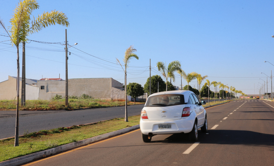 Recape Guaira Obras de pavimentação na Av. Marginal e Rua Albino Guzella. Os investimentos irão melhorar ainda mais o trânsito em Guaira, reduzindo o número de veículos na via principal que passa por dentro da cidade. 06/08/2020 - Foto: Geraldo Bubniak/AEN