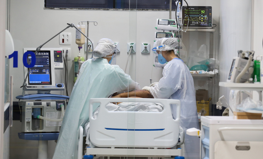 UTI  do Hospital Santa Clara, em Colorado, na região Norte do Paraná.   03/08/2020 -  Foto: Geraldo Bubniak/AEN