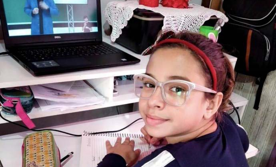 No litoral, colégio em ilha de pescadores tem recorde de adesão ao Aula Paraná e às ferramentas on-line.Foto SEED