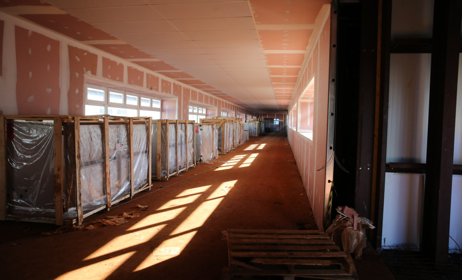 Hospital Crianca Maringa Obras do Hospital da Criança de Maringá, serao 160 leitos, sendo 20 de UTI, a área construída é de aproximadamente 23 mil metros quadrados e está no espaço do antigo aeroporto da cidade, doado pela União ao município. O local tem cerca de 90 mil metros quadrados. - 04/08/2020 - Foto: Geraldo Bubniak/AEN