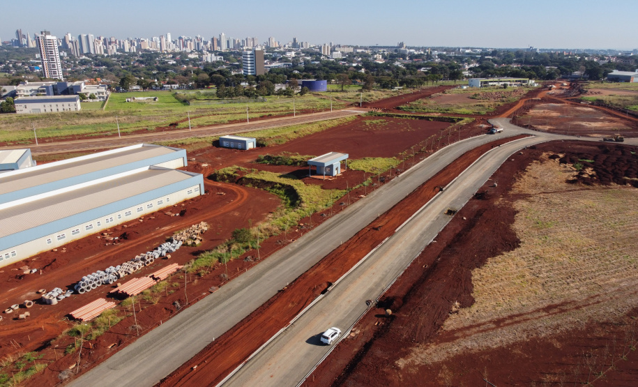 Hospital Crianca Maringa Obras do Hospital da Criança de Maringá, serao 160 leitos, sendo 20 de UTI, a área construída é de aproximadamente 23 mil metros quadrados e está no espaço do antigo aeroporto da cidade, doado pela União ao município. O local tem cerca de 90 mil metros quadrados. - 04/08/2020 - Foto: Geraldo Bubniak/AEN