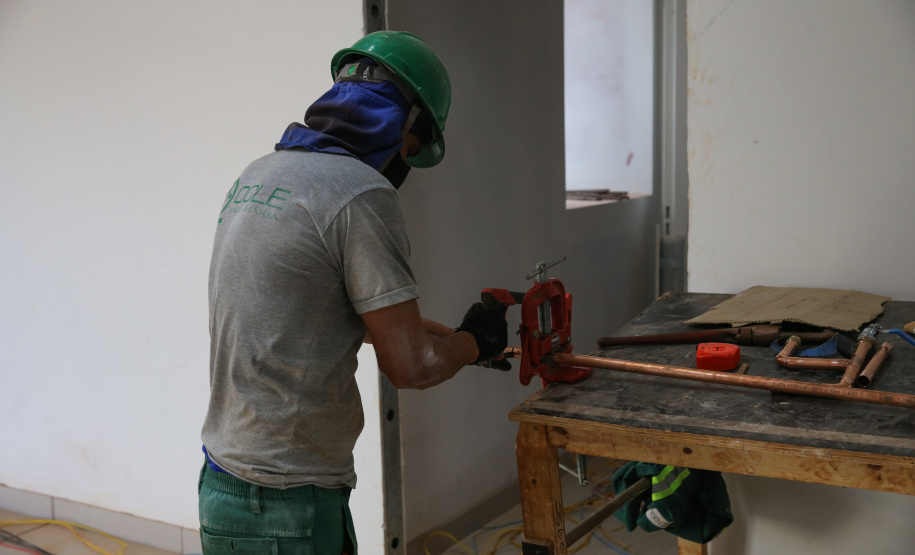 Hospital Crianca Maringa Obras do Hospital da Criança de Maringá, serao 160 leitos, sendo 20 de UTI, a área construída é de aproximadamente 23 mil metros quadrados e está no espaço do antigo aeroporto da cidade, doado pela União ao município. O local tem cerca de 90 mil metros quadrados. - 04/08/2020 - Foto: Geraldo Bubniak/AEN