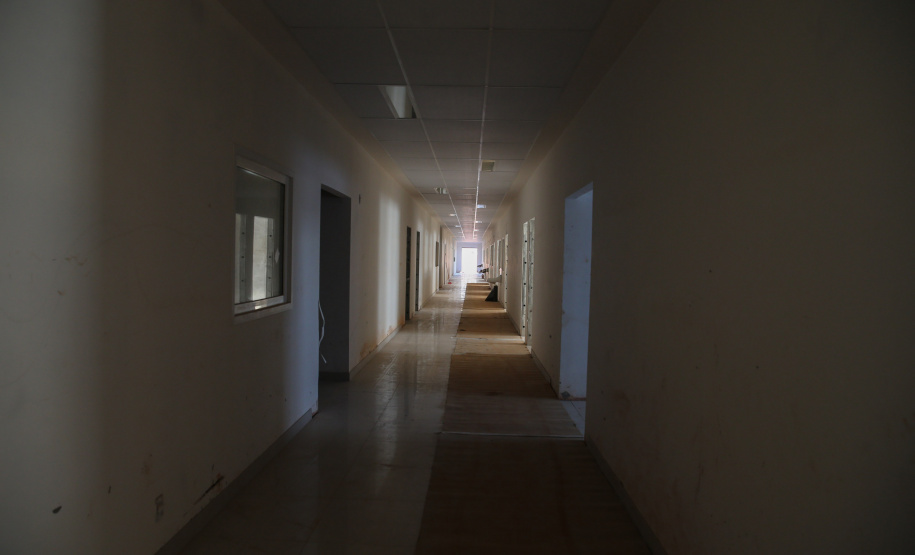 Hospital Crianca Maringa Obras do Hospital da Criança de Maringá, serao 160 leitos, sendo 20 de UTI, a área construída é de aproximadamente 23 mil metros quadrados e está no espaço do antigo aeroporto da cidade, doado pela União ao município. O local tem cerca de 90 mil metros quadrados. - 04/08/2020 - Foto: Geraldo Bubniak/AEN