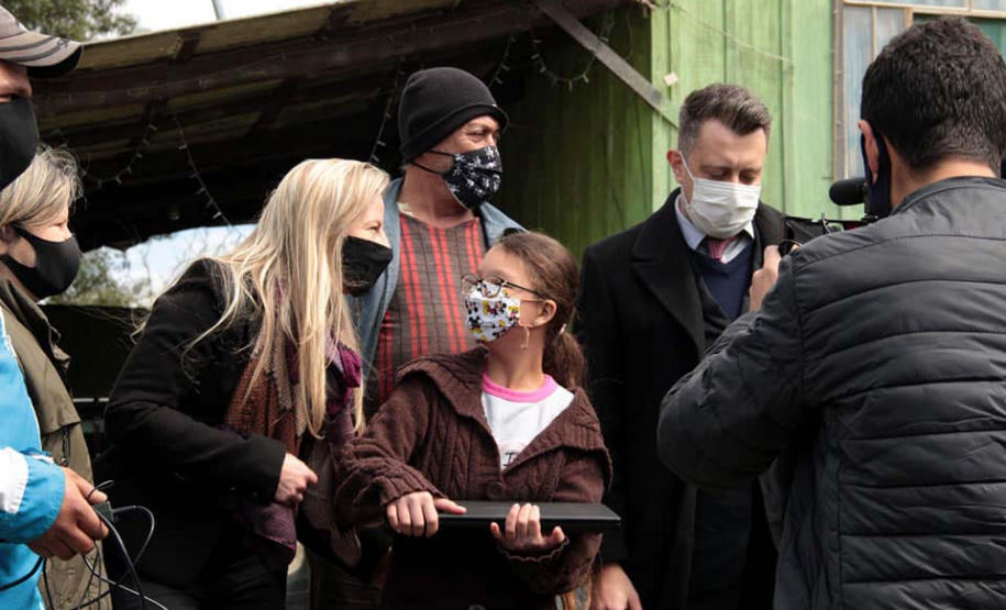 Núcleo de União da Vitória doa celulares e notebooks para alunos
. Foto:SEED