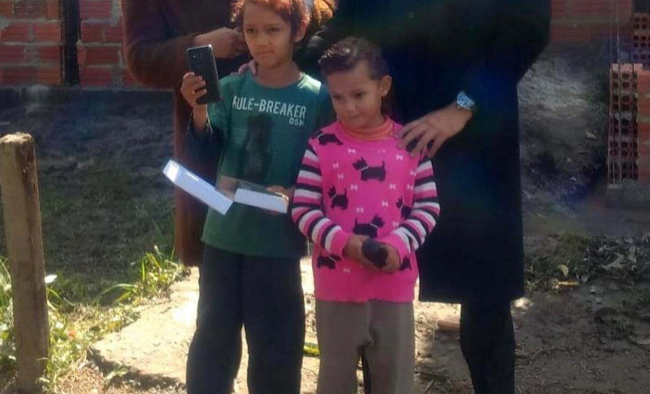 Núcleo de União da Vitória doa celulares e notebooks para alunos
. Foto:SEED