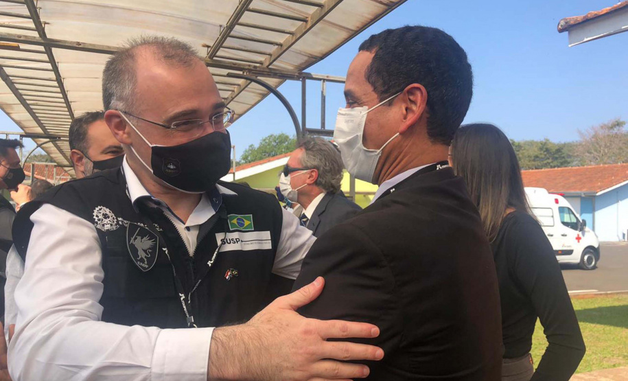 O secretário estadual da Segurança Pública, Romulo Marinho Soares, participou nesta segunda-feira (24), no Parque Tecnológico de Itaipu, em Foz do Iguaçu, junto com o ministro da Justiça e Segurança Pública, André Mendonça, da divulgação do balanço da 22ª fase da Operação Nova Aliança. Foto:SESP