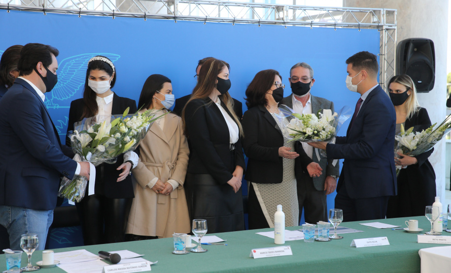 O governador Carlos Massa Ratinho Junior participa nesta quarta-feira (26), no Palácio Iguaçu, do evento que celebra um ano do programa Descomplica, iniciativa de caráter permanente do Governo do Estado para simplificar a vida dos empreendedores