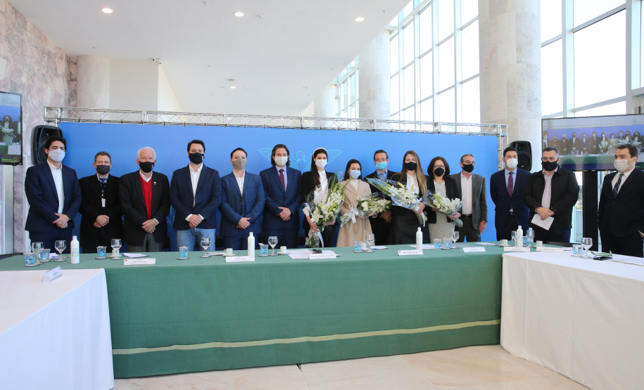 O governador Carlos Massa Ratinho Junior participa nesta quarta-feira (26), no Palácio Iguaçu, do evento que celebra um ano do programa Descomplica, iniciativa de caráter permanente do Governo do Estado para simplificar a vida dos empreendedores