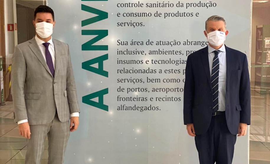 Em Brasília, o chefe da Casa Civil, Guto Silva, e o diretor presidente do Tecpar, Jorge Callado, participaram de reuniões na Anvisa e na Embaixada Russa para agilizar o processo de aprovação dos estudos clínicos da vacina no Brasil. Serão testados 10 mil voluntários, com prioridade para profissionais de saúde. Foto: Casa Civil