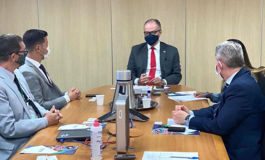 Em Brasília, o chefe da Casa Civil, Guto Silva, e o diretor presidente do Tecpar, Jorge Callado, participaram de reuniões na Anvisa e na Embaixada Russa para agilizar o processo de aprovação dos estudos clínicos da vacina no Brasil. Serão testados 10 mil voluntários, com prioridade para profissionais de saúde. Foto: Casa Civil