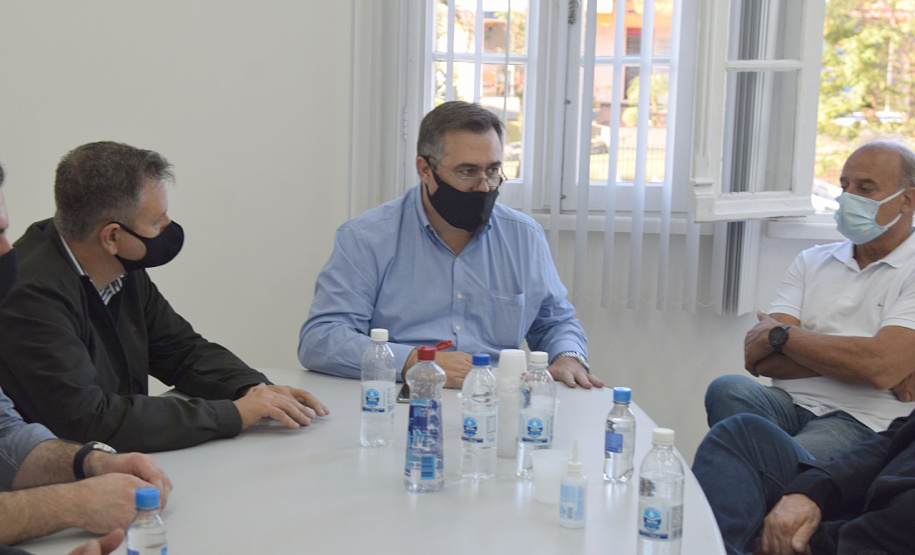 Governo entrega lancha para atender população do Litoral. Foto:SESA