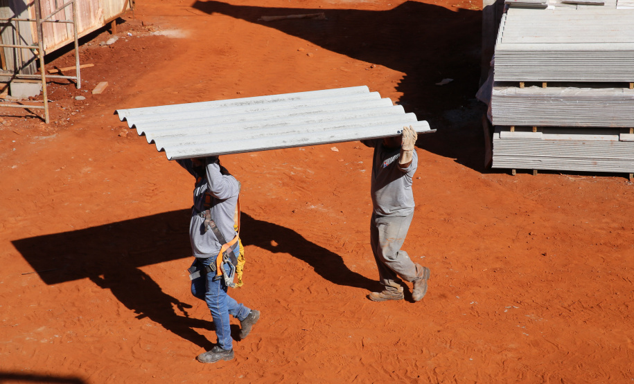 Cadeia Publica Guaira Obras de Construçao da Cadeia Publica de Guaira no loteamento Jardim Floresta com investimento de 16 milhoes. Exemplo da nova realidade do sistema carcerário que está sendo construída no Paraná. Acabar com o problema da superlotação em carceragens de delegacias e realocar os detentos em um espaço estruturado é uma das principais metas do Governo do Estado. 06/08/2020 - Foto: Geraldo Bubniak/AEN